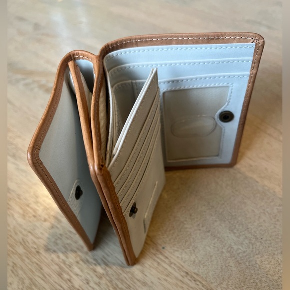 FOSSIL patchwork leather tri-fold wallet, Never Used - Picture 4 of 6